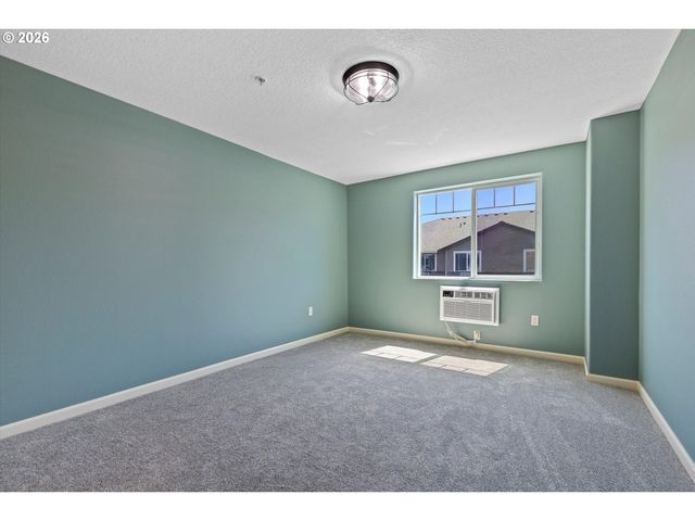 770 Nw 185TH Ave 304, Beaverton, OR 97006