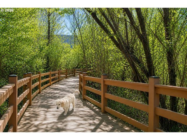 770 Nw 185TH Ave 304, Beaverton, OR 97006