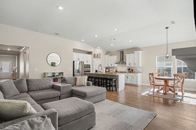 826 Kingfisher Dr., Myrtle Beach, SC 29577