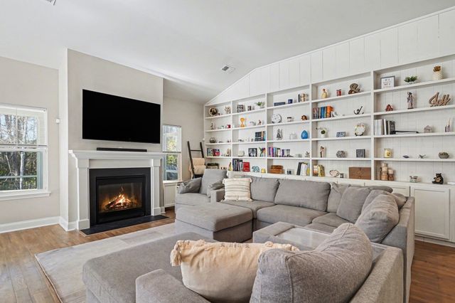 826 Kingfisher Dr., Myrtle Beach, SC 29577