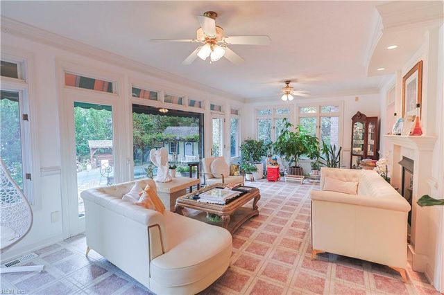 315 Wormley Creek DR, Yorktown, VA 23692