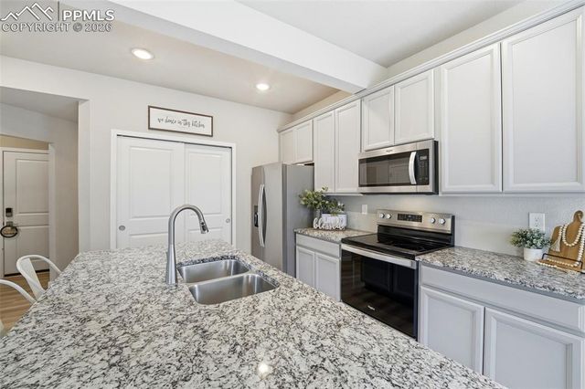 6125 Big Bird Drive, Colorado Springs, CO 80925