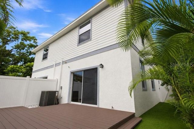 2704 W GRAY STREET A, Tampa, FL 33609