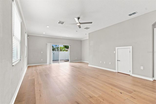 2704 W GRAY STREET A, Tampa, FL 33609