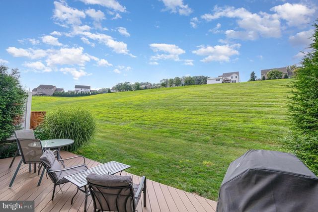 1736 HARALSON DR, Mechanicsburg, PA 17055