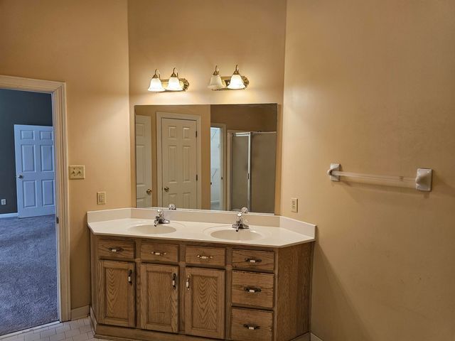 1206 CHAPEL PARK BLVD, Memphis, TN 38016