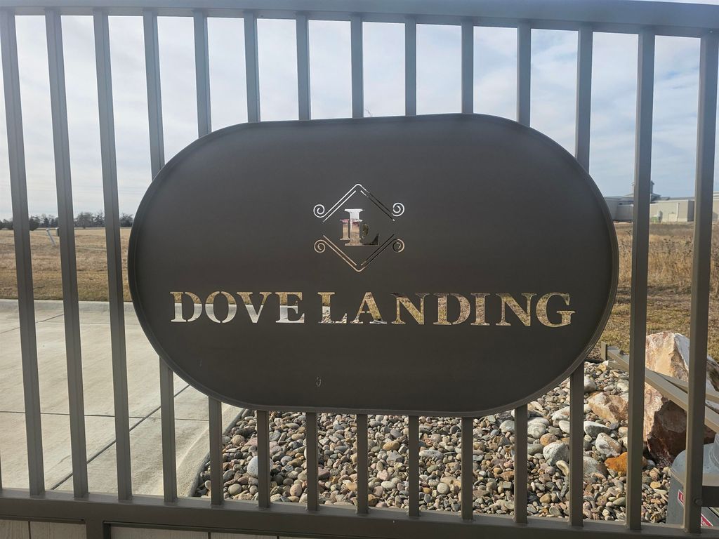 1606 S Dove Place, Goddard, KS 67052