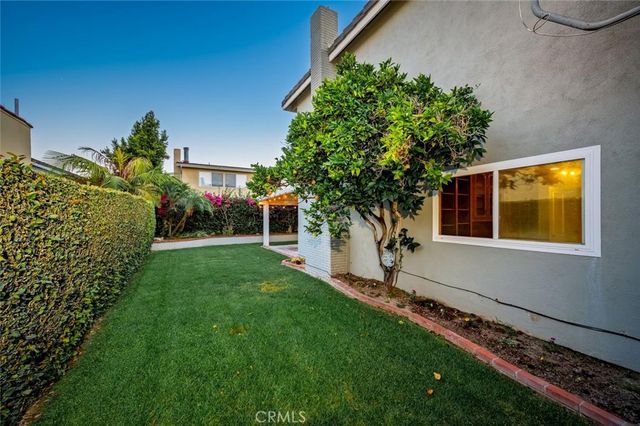 9532 Caithness, Huntington Beach, CA 92646