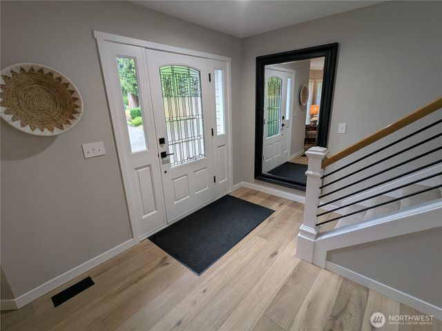 17604 Muirfield Court, Arlington, WA 98223