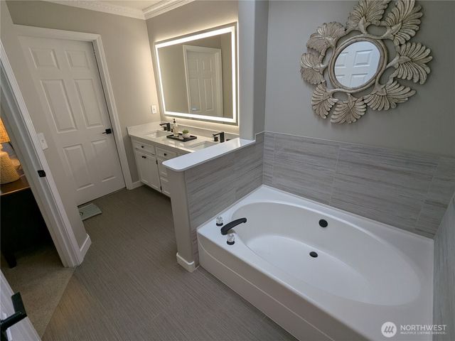 17604 Muirfield Court, Arlington, WA 98223
