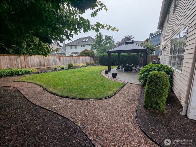 17604 Muirfield Court, Arlington, WA 98223