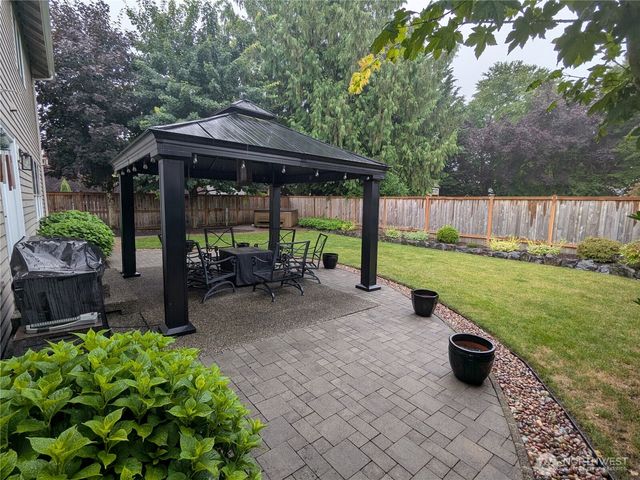 17604 Muirfield Court, Arlington, WA 98223