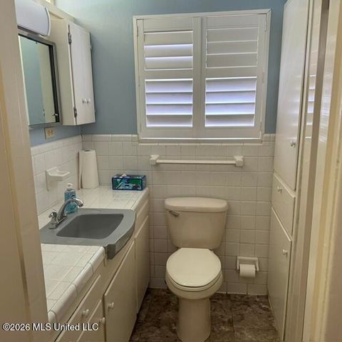 1670 Wilhurst Street, Jackson, MS 39211