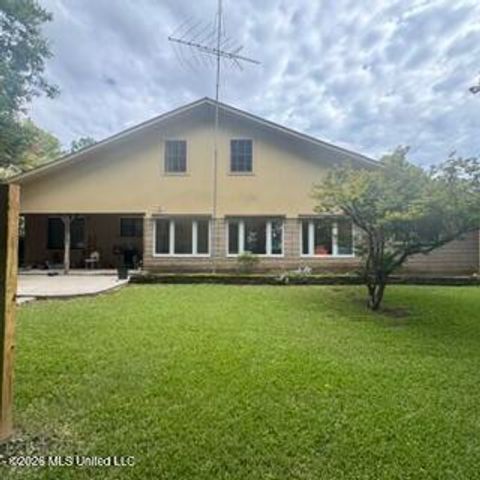 1670 Wilhurst Street, Jackson, MS 39211