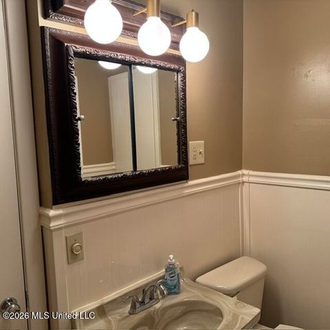 1670 Wilhurst Street, Jackson, MS 39211