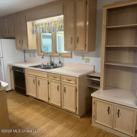 1670 Wilhurst Street, Jackson, MS 39211