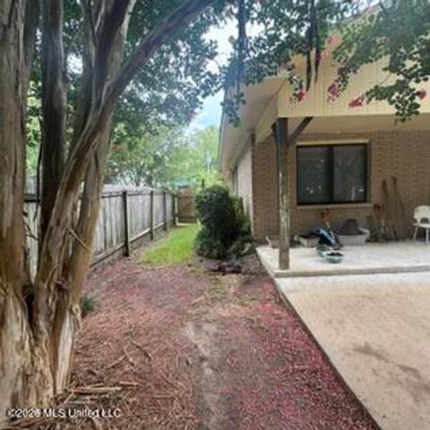 1670 Wilhurst Street, Jackson, MS 39211