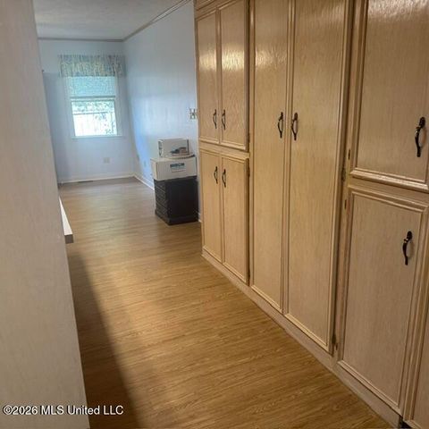 1670 Wilhurst Street, Jackson, MS 39211