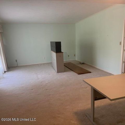 1670 Wilhurst Street, Jackson, MS 39211