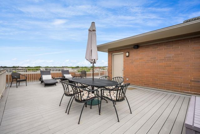 2755 N Lakewood Avenue 4S, Chicago, IL 60614