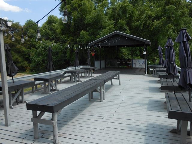 164 Coyle Curtain Rd, Monongahela, PA 15063