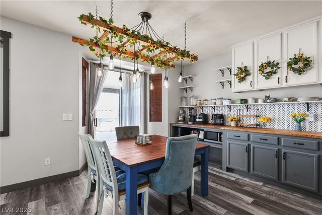 7066 Shimmering Avenue, Henderson, NV 89011