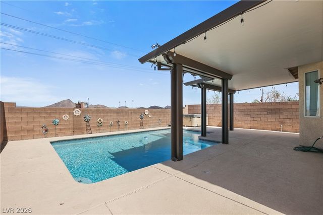 7066 Shimmering Avenue, Henderson, NV 89011