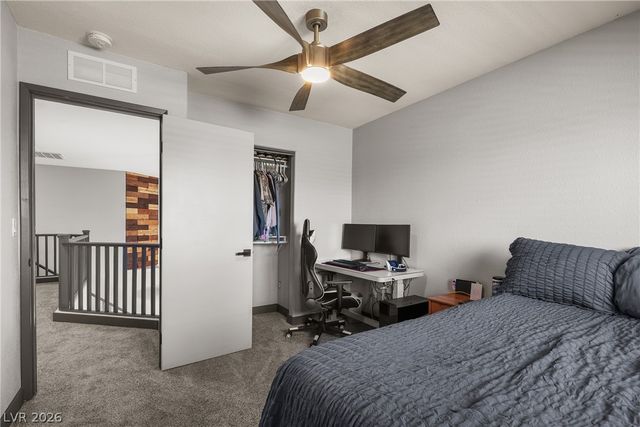 7066 Shimmering Avenue, Henderson, NV 89011