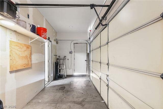 7066 Shimmering Avenue, Henderson, NV 89011