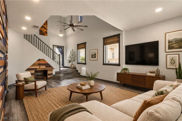 7066 Shimmering Avenue, Henderson, NV 89011
