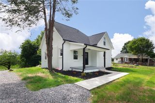 4507 Northampton Drive, Winston-salem, NC 27105