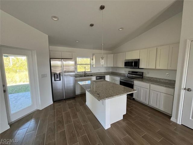 555 Yeehaw AVE, Clewiston, FL 33440