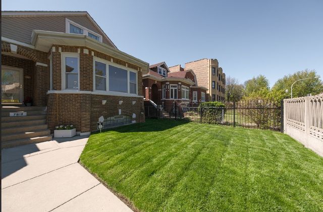 7612 S Honore Street, Chicago, IL 60620
