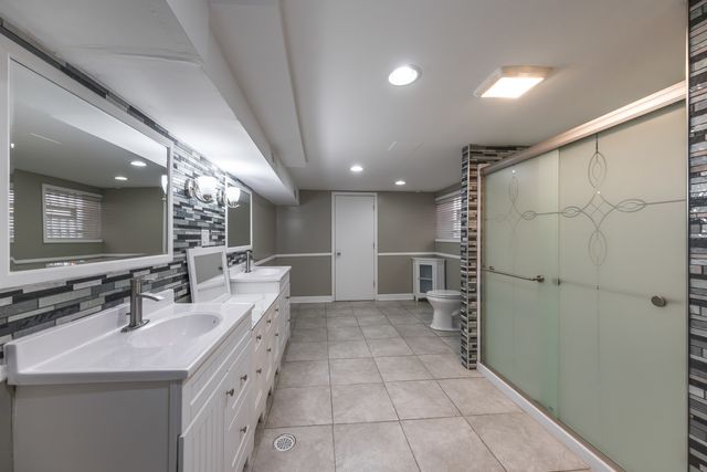 7612 S Honore Street, Chicago, IL 60620