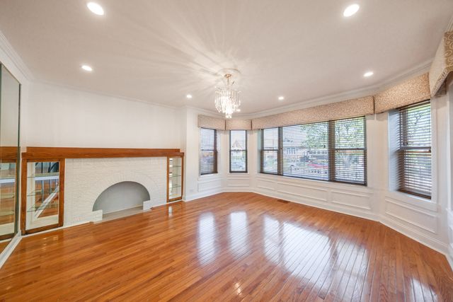 7612 S Honore Street, Chicago, IL 60620