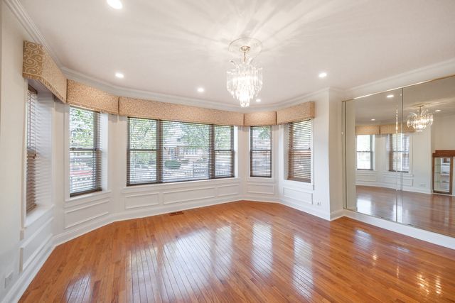 7612 S Honore Street, Chicago, IL 60620