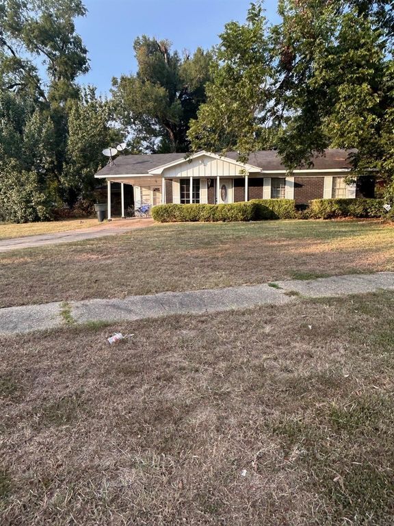 745 Kingridge Place, Shreveport, LA 71108
