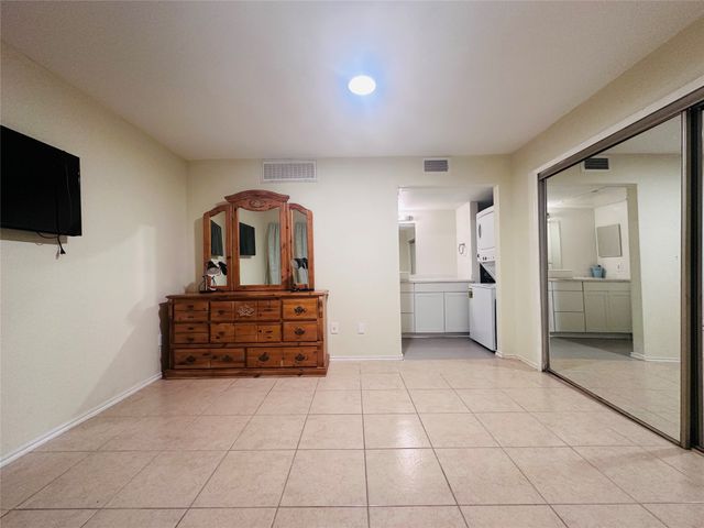 9827 Walnut Street 113, Dallas, TX 75243