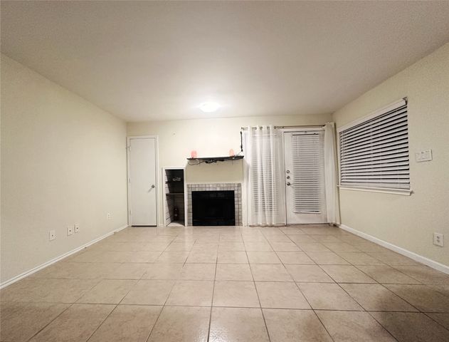 9827 Walnut Street 113, Dallas, TX 75243