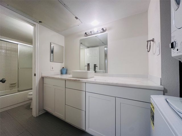 9827 Walnut Street 113, Dallas, TX 75243