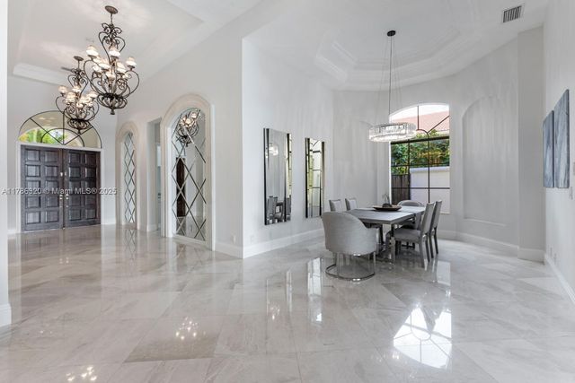 17937 Villa Club Way, Boca Raton, FL 33496