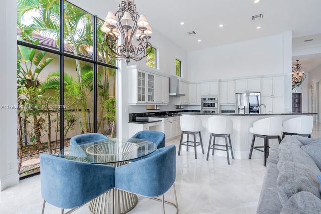 17937 Villa Club Way, Boca Raton, FL 33496