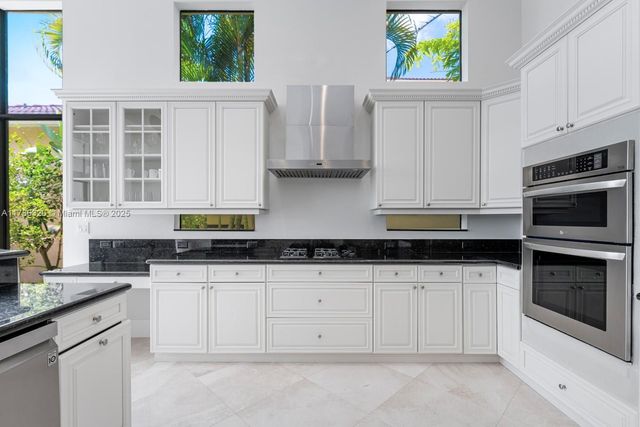 17937 Villa Club Way, Boca Raton, FL 33496