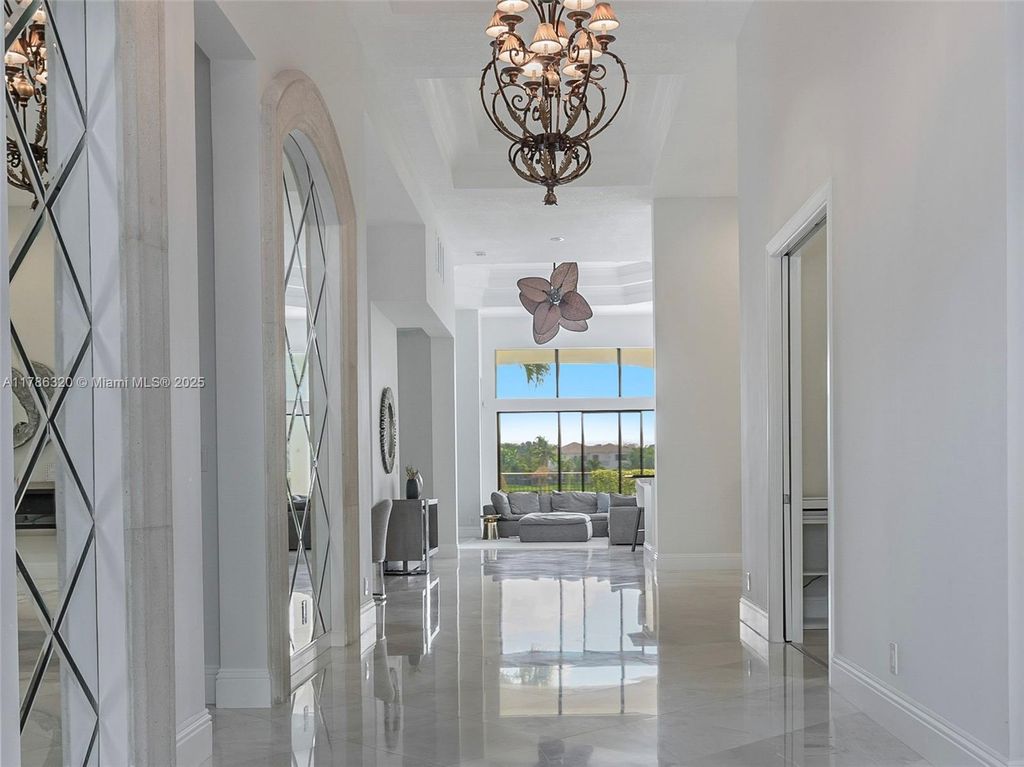 17937 Villa Club Way, Boca Raton, FL 33496