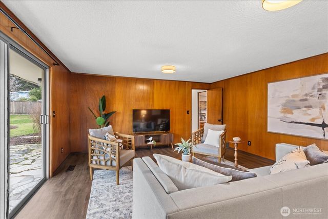 2428 Helena Lane, Everett, WA 98208