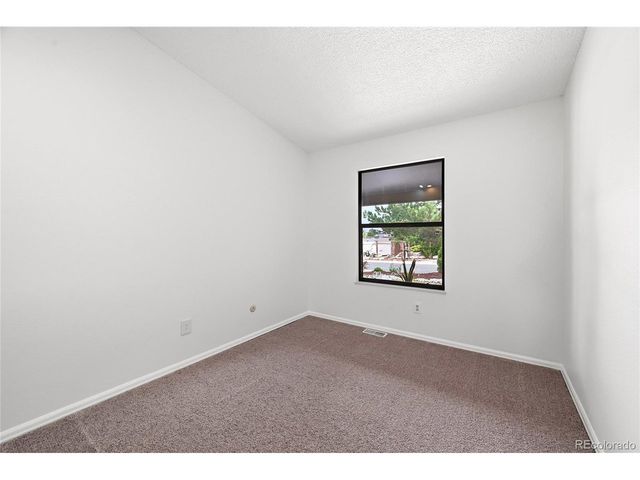 2733 Purgatory Dr, Colorado Springs, CO 80918