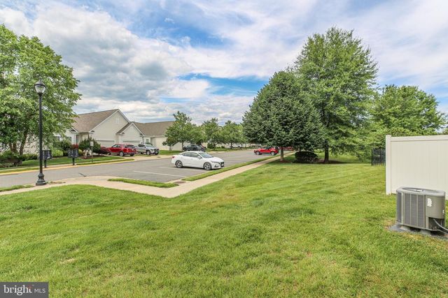 163 CASTLE HILL DR, Fredericksburg, VA 22406