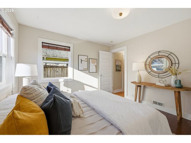 4521 Se 58TH Ave, Portland, OR 97206