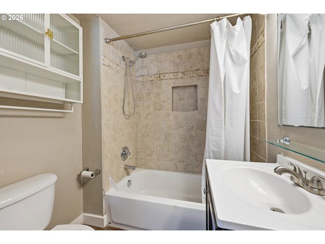 4521 Se 58TH Ave, Portland, OR 97206