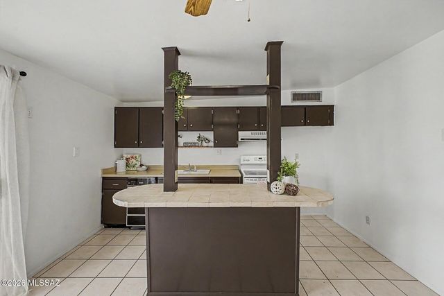 4028 S Evergreen Avenue, Tucson, AZ 85730